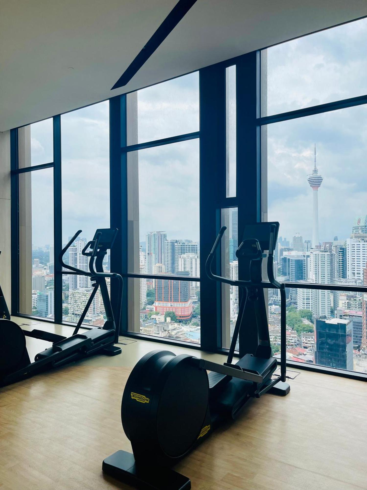 Luxury At Axon * Kuala Lumpur