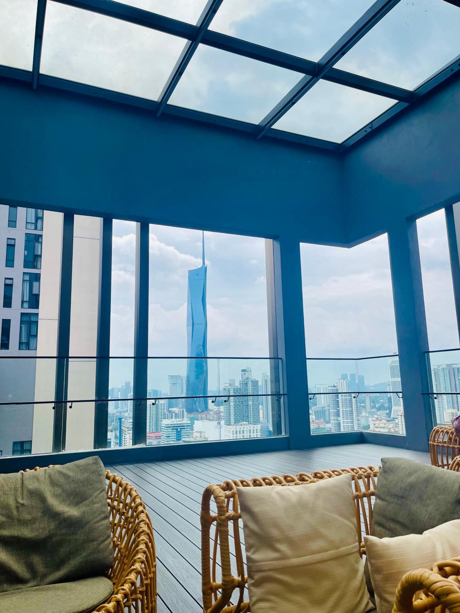 Luxury At Axon Kuala Lumpur