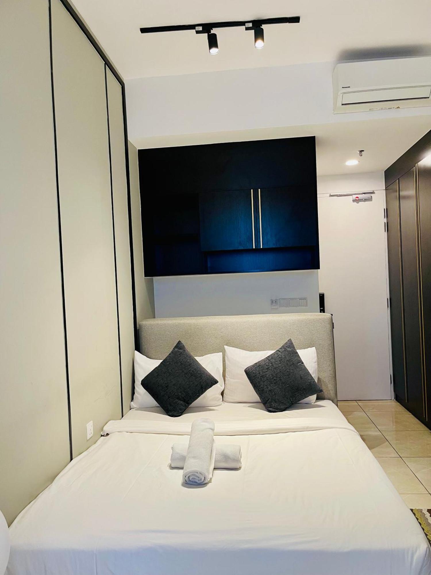 Pangsapuri Luxury At Axon *
